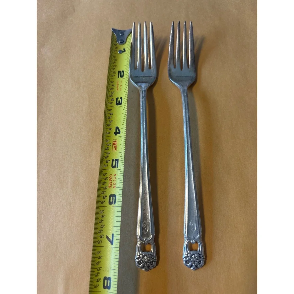 1847 Rogers Bros Cocktail Forks Set of 2 Silverplate Eternally Yours‎ Good 6in